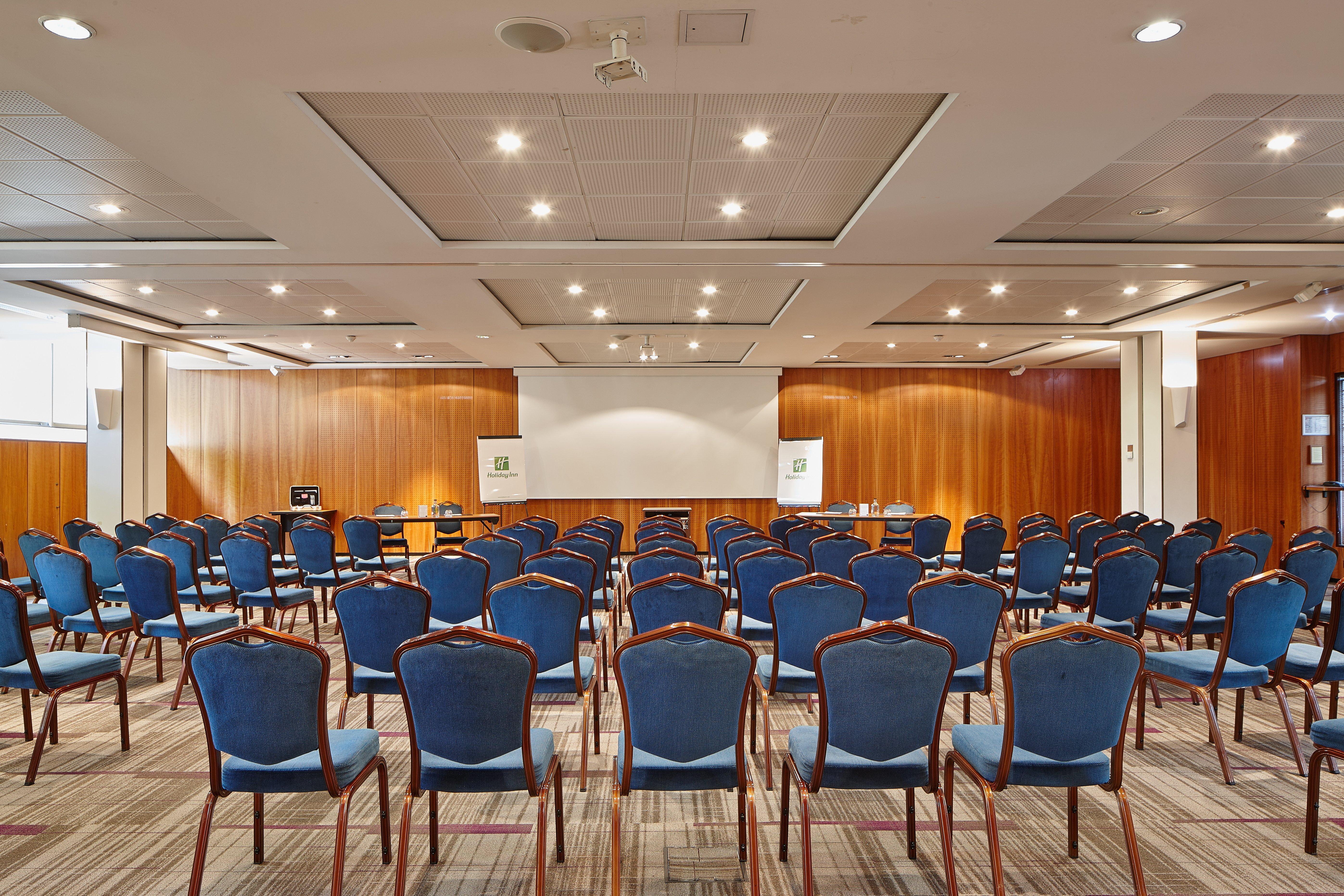 מלון Doubletree By Hilton Paris Bougival מראה חיצוני תמונה
