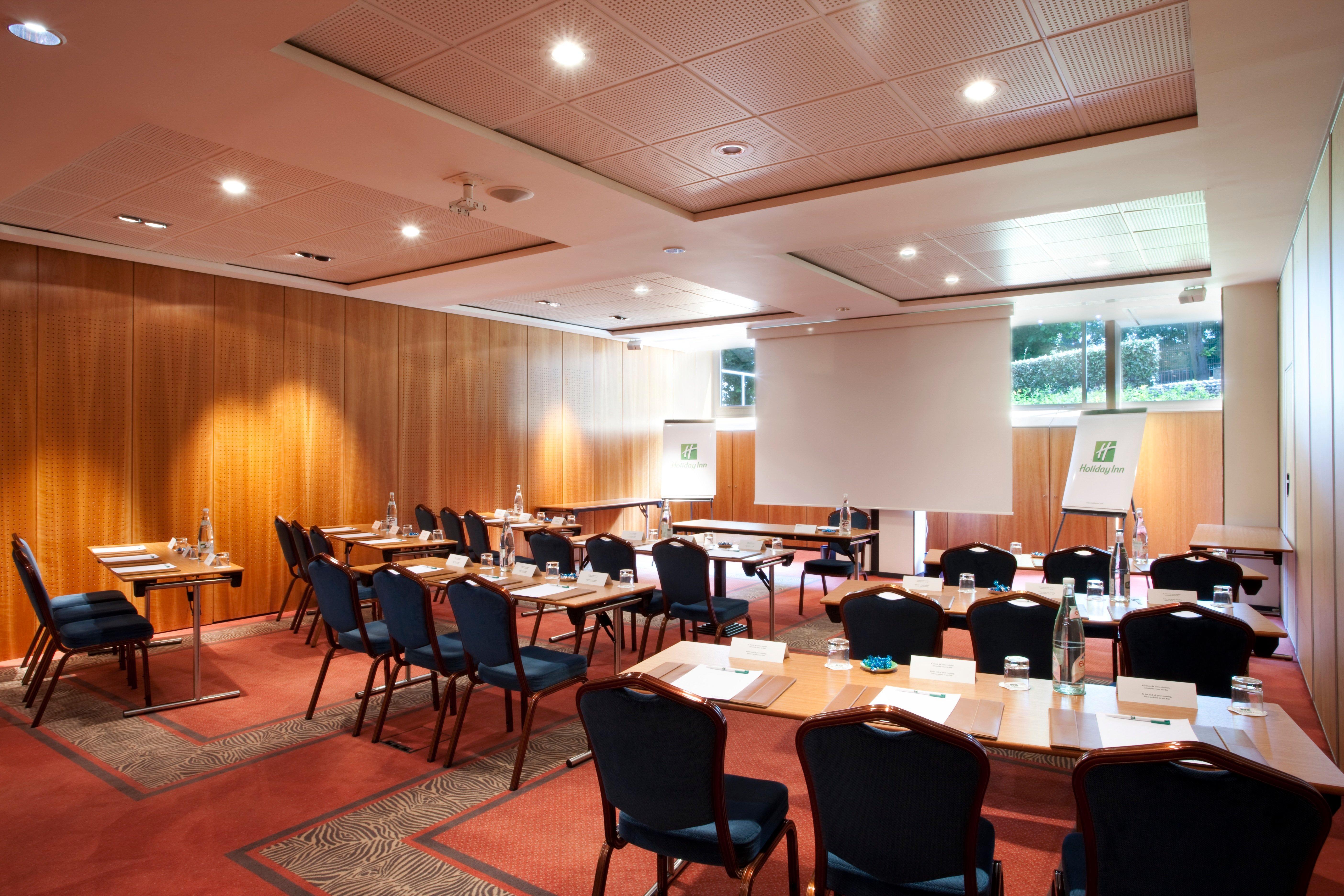 מלון Doubletree By Hilton Paris Bougival מראה חיצוני תמונה