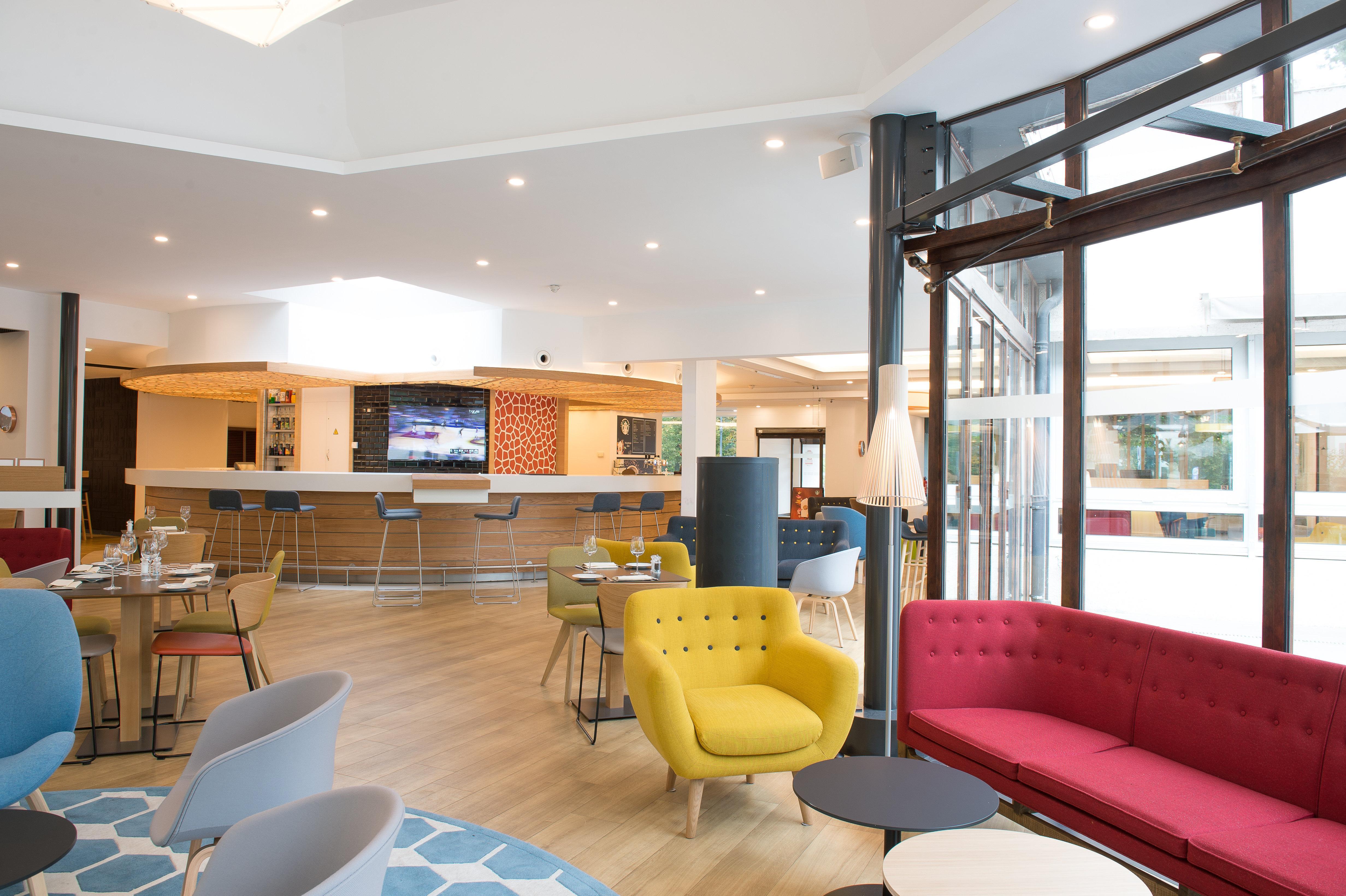 מלון Doubletree By Hilton Paris Bougival מראה חיצוני תמונה
