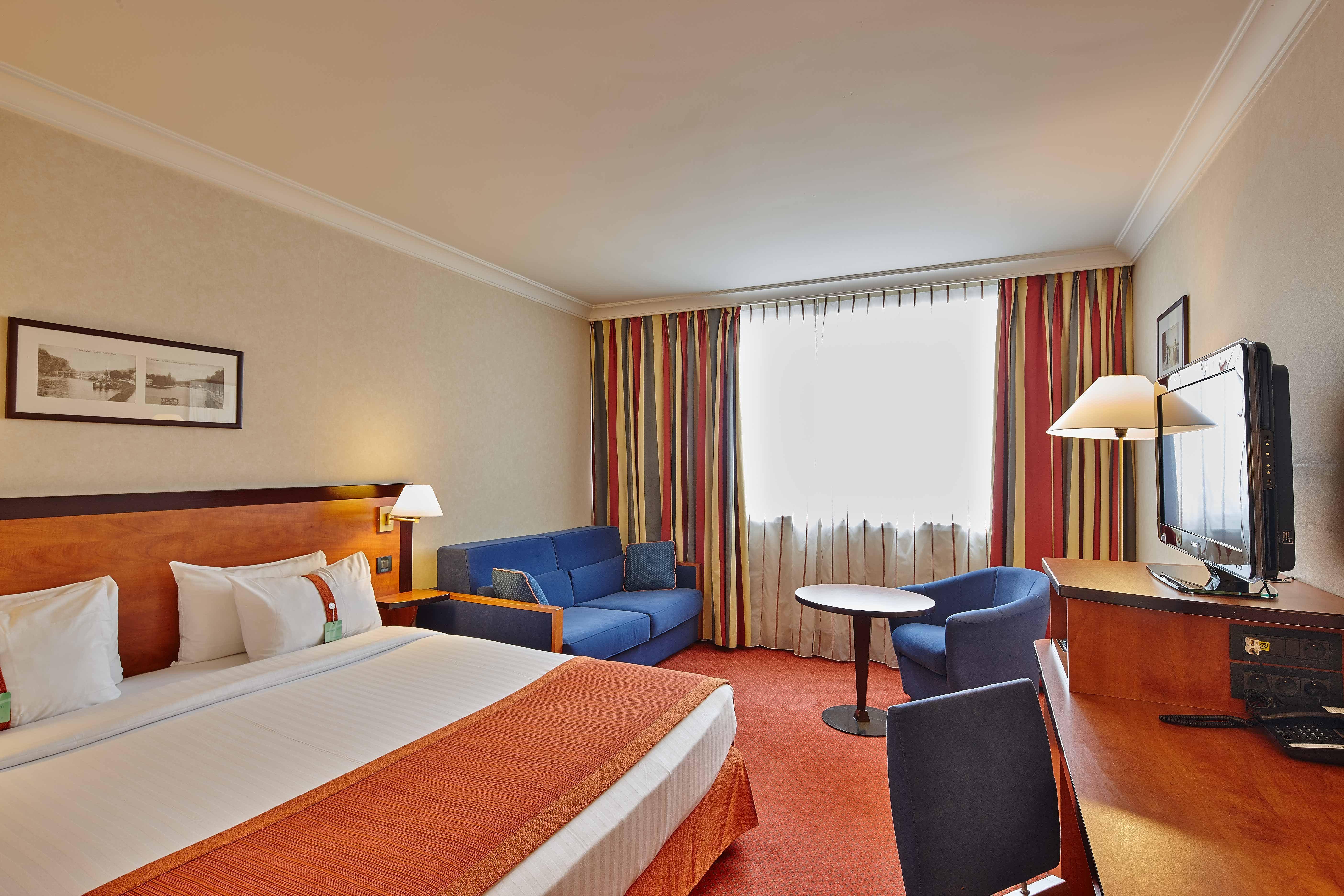 מלון Doubletree By Hilton Paris Bougival מראה חיצוני תמונה