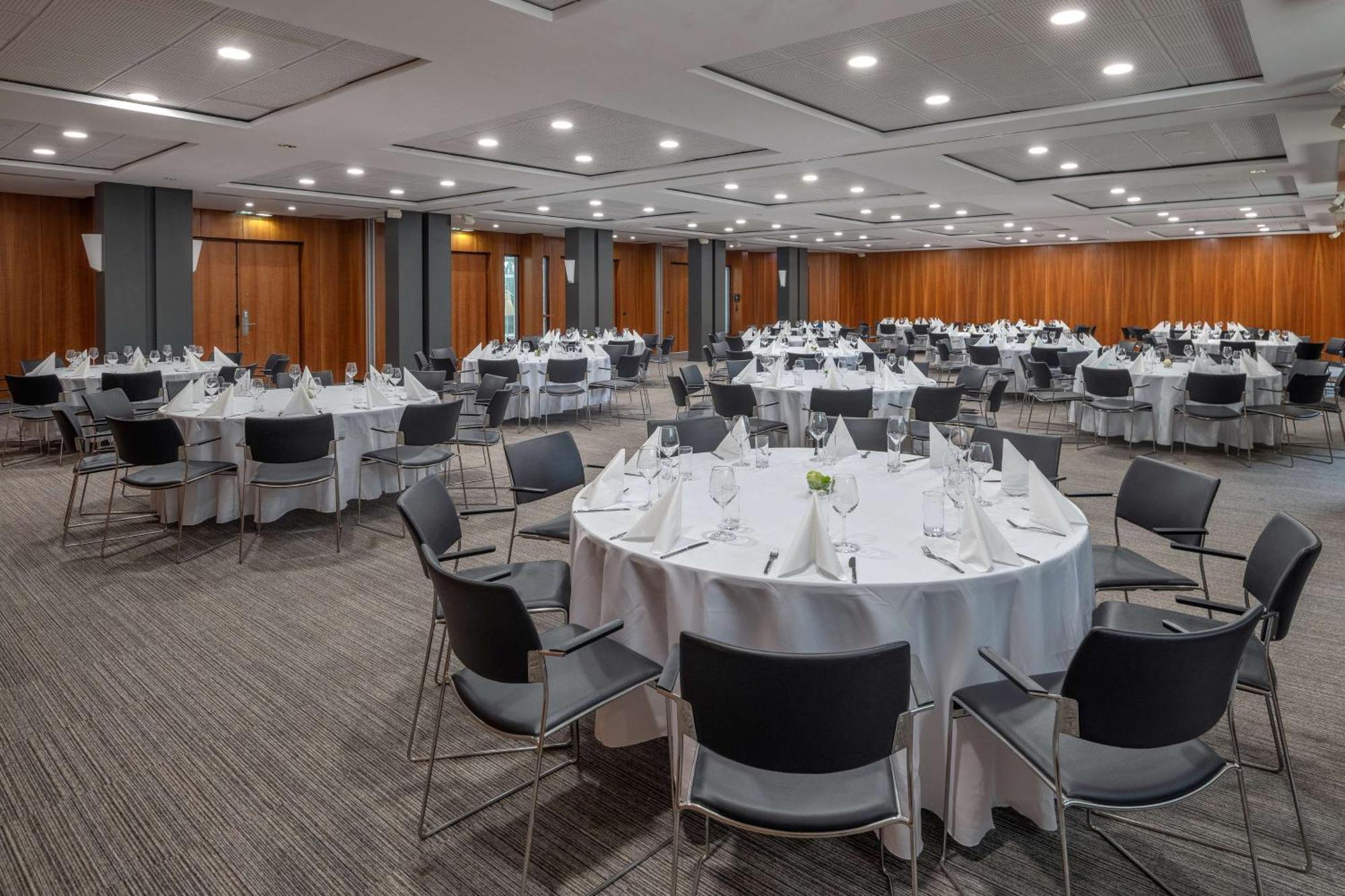 מלון Doubletree By Hilton Paris Bougival מראה חיצוני תמונה