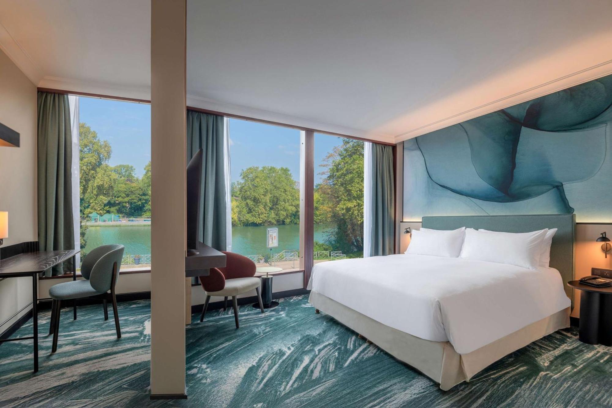 מלון Doubletree By Hilton Paris Bougival מראה חיצוני תמונה