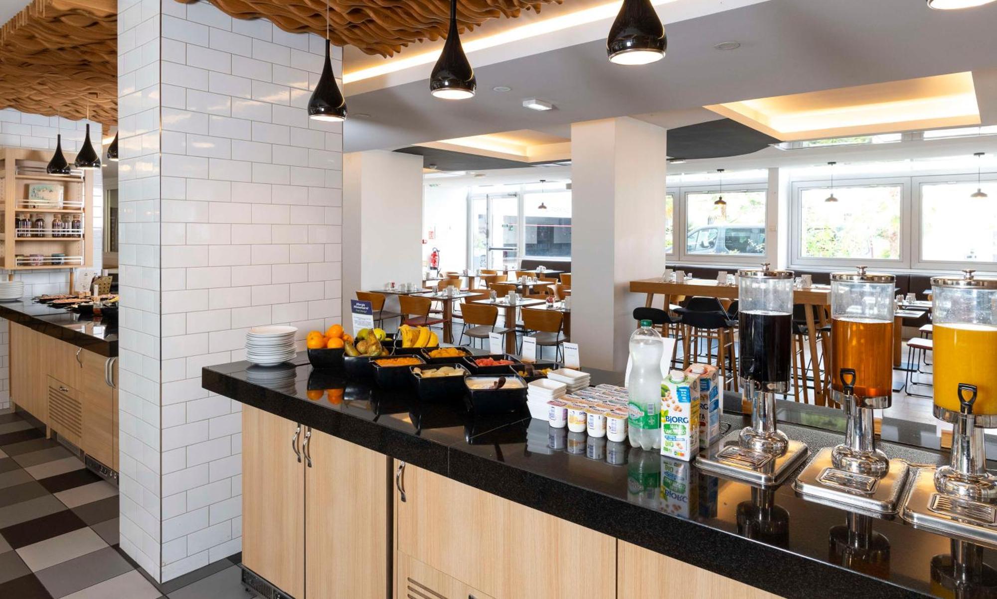 מלון Doubletree By Hilton Paris Bougival מראה חיצוני תמונה