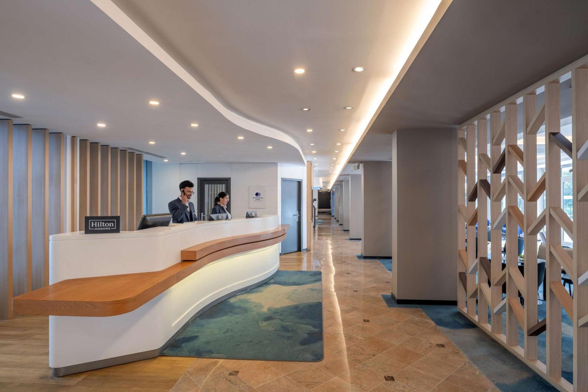 מלון Doubletree By Hilton Paris Bougival מראה חיצוני תמונה