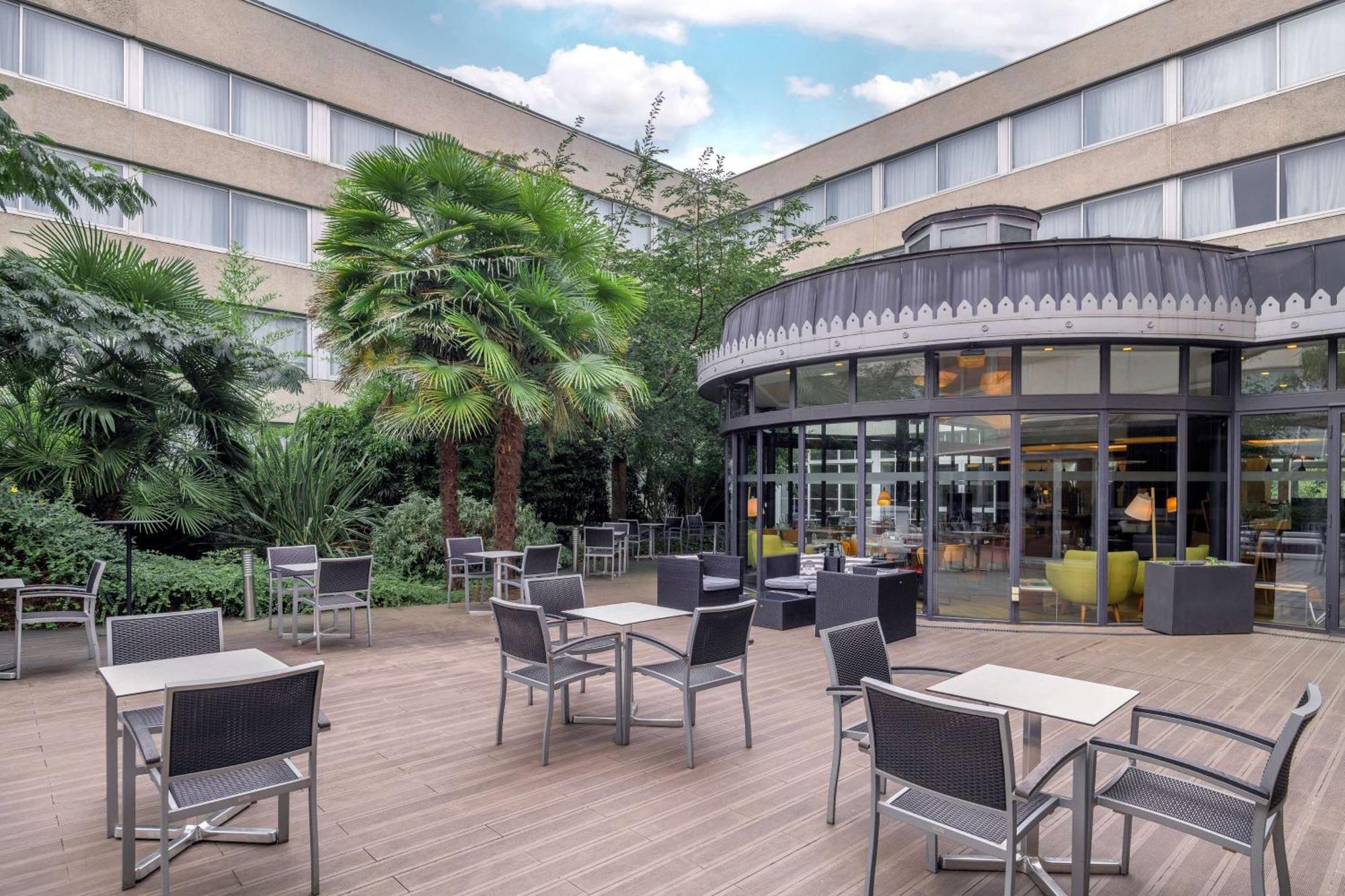 מלון Doubletree By Hilton Paris Bougival מראה חיצוני תמונה
